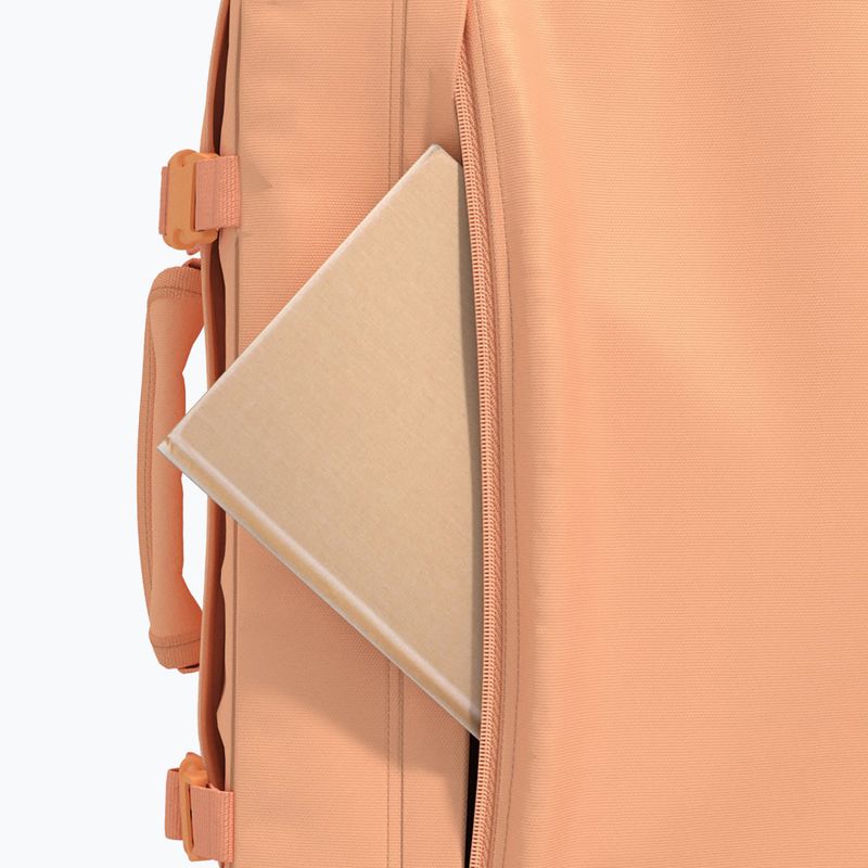 Turistický batoh CabinZero Classic 36 l sunny day 9
