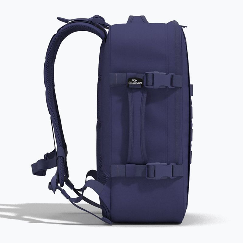 Turistický batoh CabinZero Military 28 l galaxy blue 4