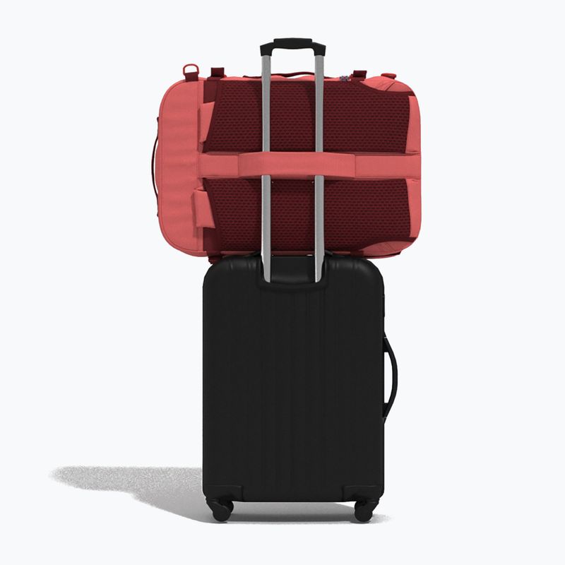 Turistický batoh CabinZero Classic Plus 32 l peach valley  8