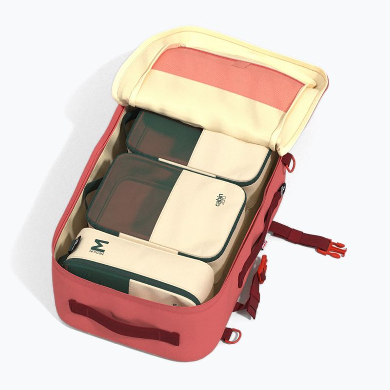 Turistický batoh CabinZero Classic Plus 32 l peach valley  10