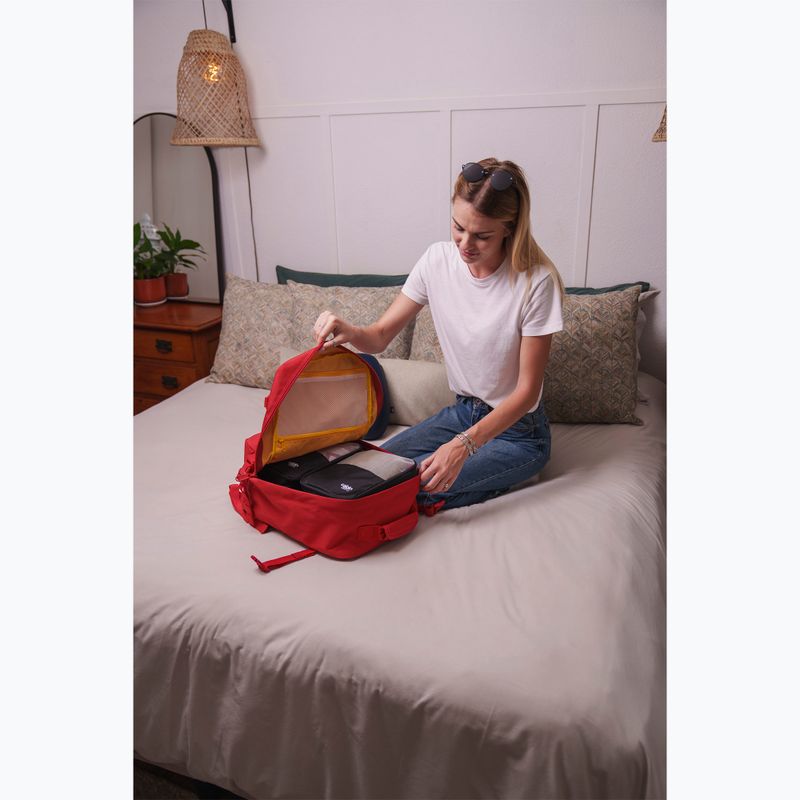 Turistický batoh CabinZero Classic 28 l 17