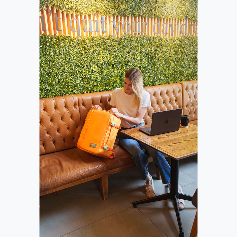 Cestovní batoh CabinZero Classic 36 l honeycomb 17