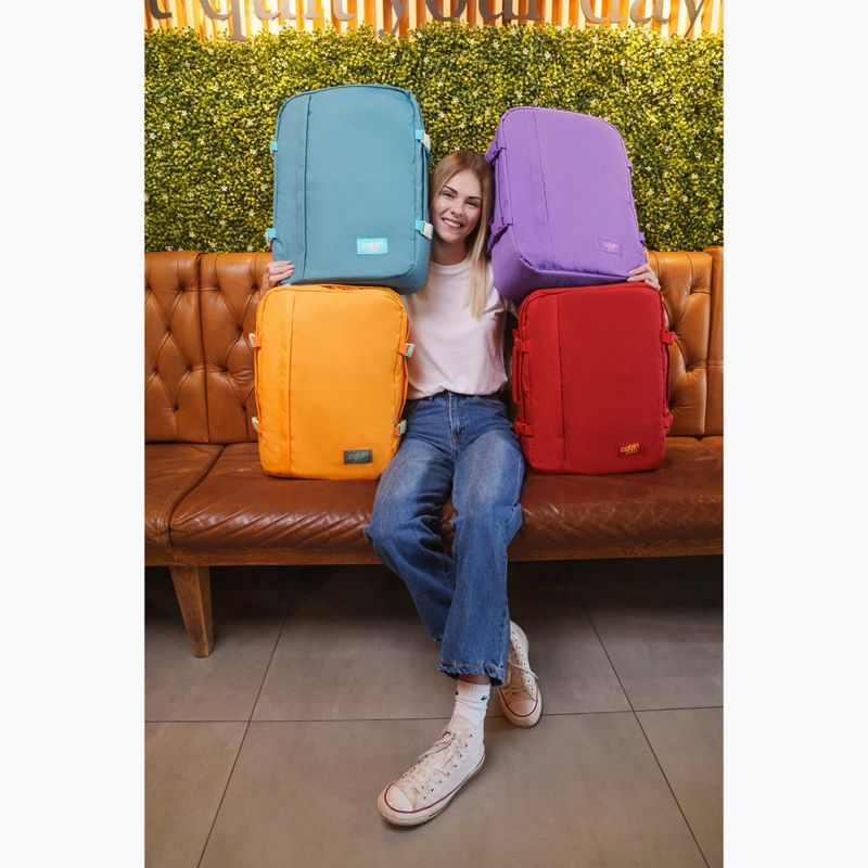 Turistický batoh CabinZero Classic 44 l ketchup 12