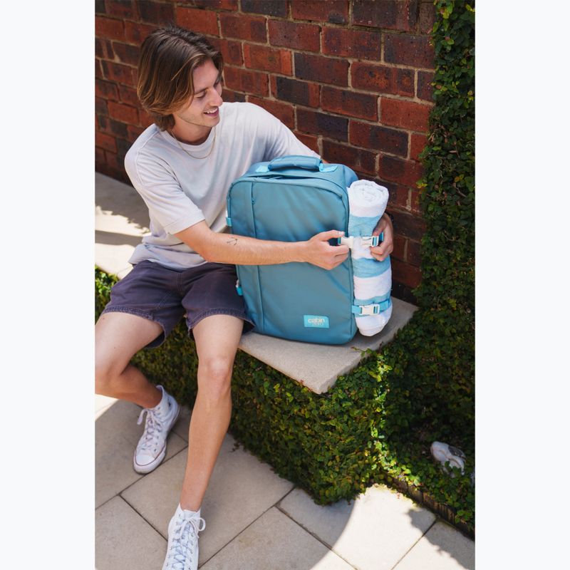 Turistický batoh CabinZero Classic 44 l bali blue 14