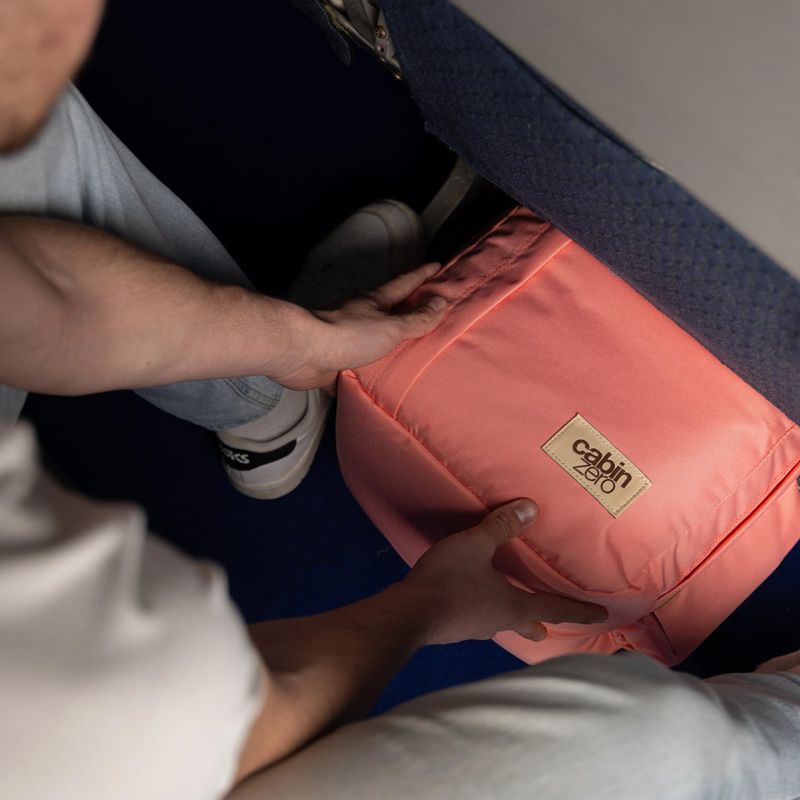 Cestovní batoh CabinZero Classic Tech 28 l růžový 18