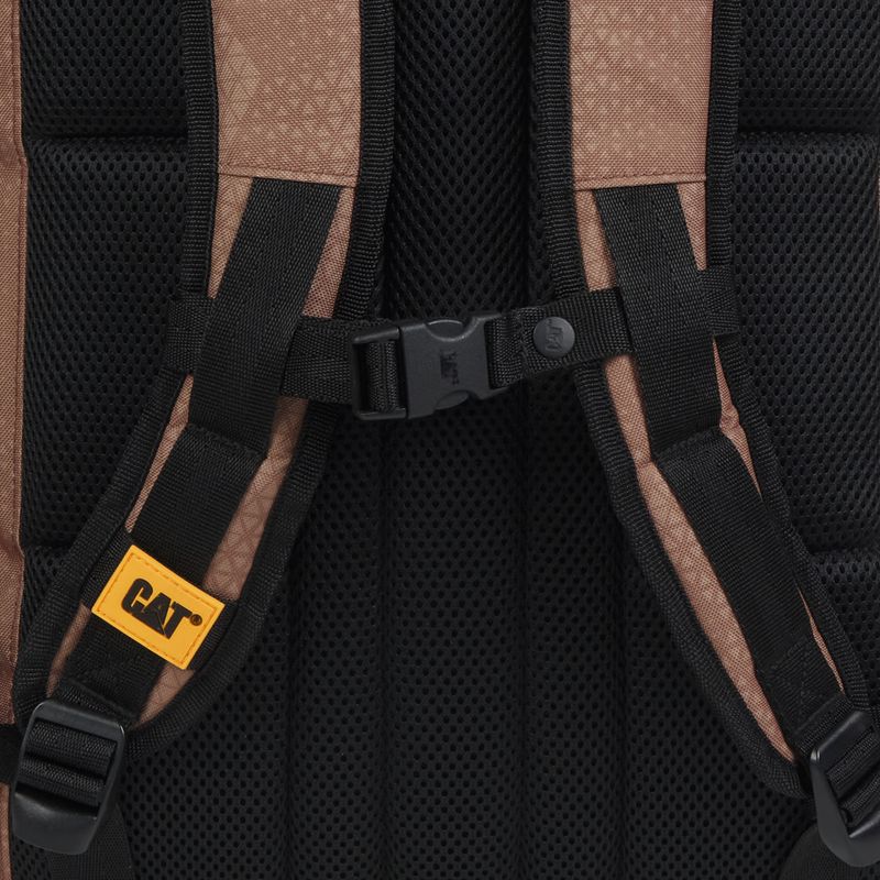 Městský batoh Caterpillar Barry Backpack 31 l brown sugar streamline 8