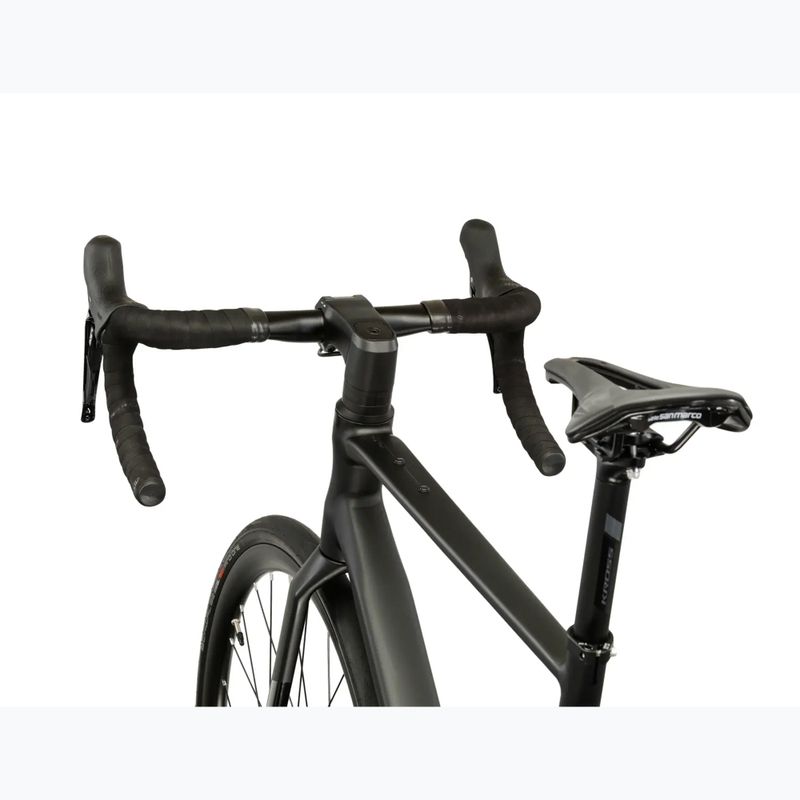 Silniční kolo KROSS Alta 4.0 black/graphite/matte 4