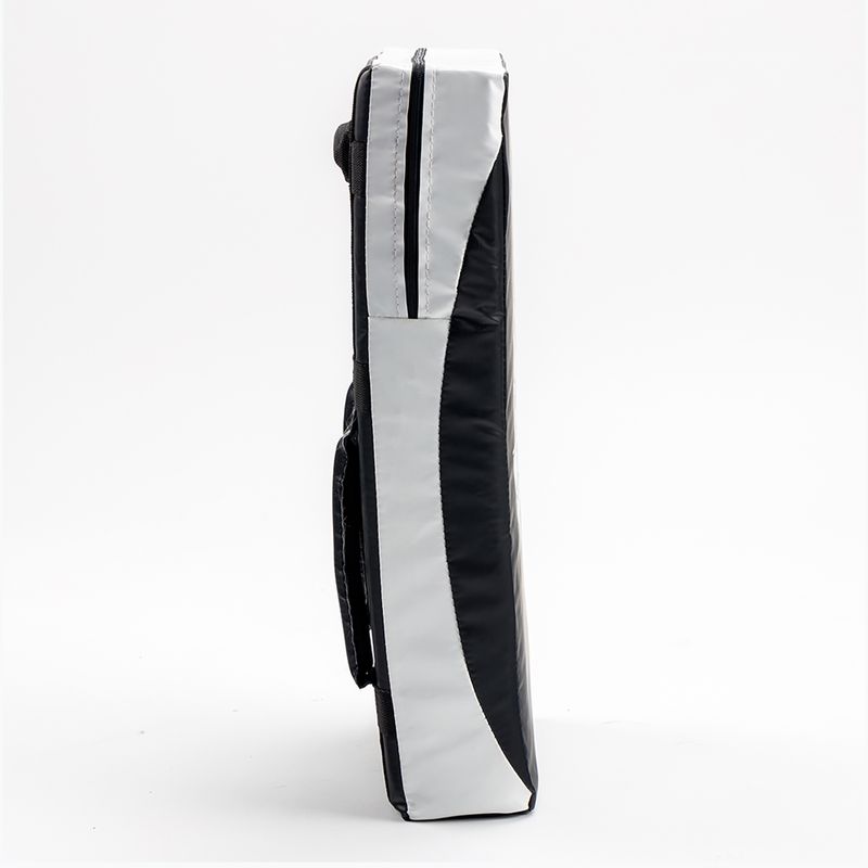 Velký tréninkový profilovaný štít Bushido bílý T62B 2