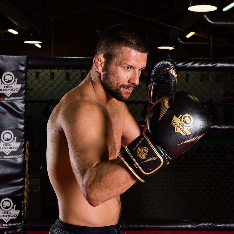 Boxerské rukavice Bushido vyrobené z přírodní kůže černé B-2v13-10oz 19