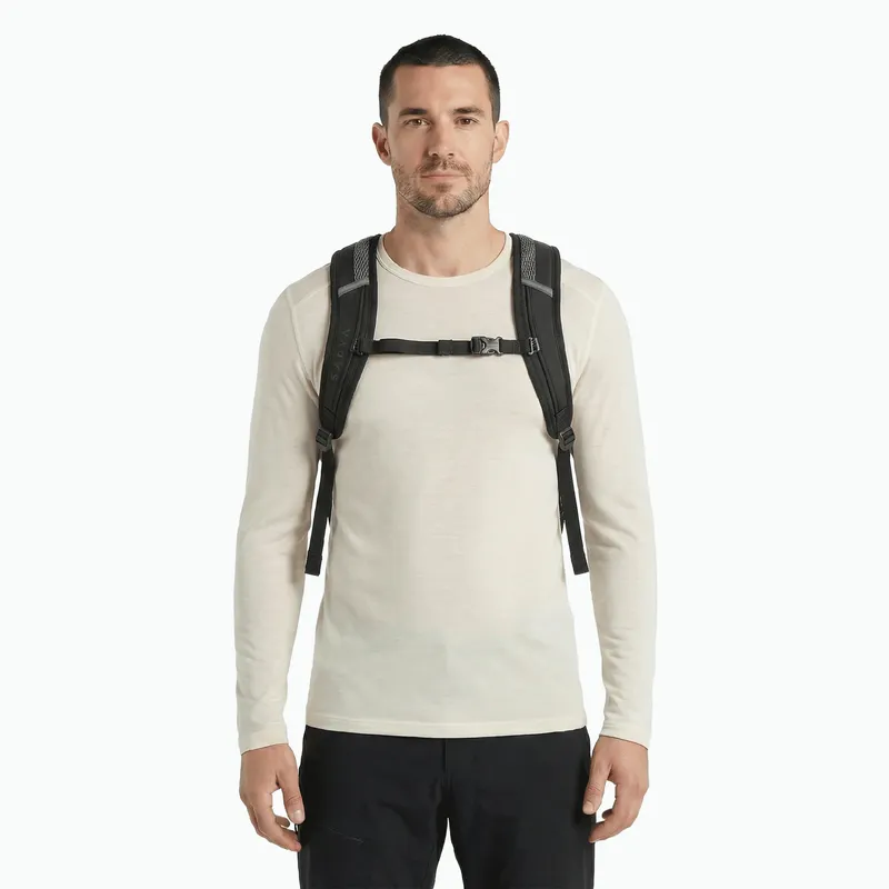 Turistický batoh KADVA anyWAY 25 l černý 3