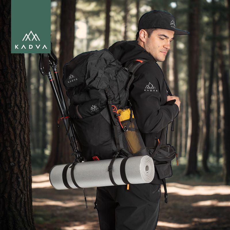 Trekový batoh KADVA Sendero 35 l černý 25