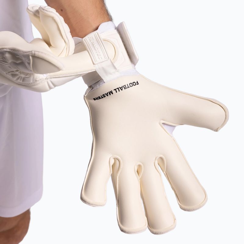 Brankářské rukavice Football Masters Invictus X all white 6