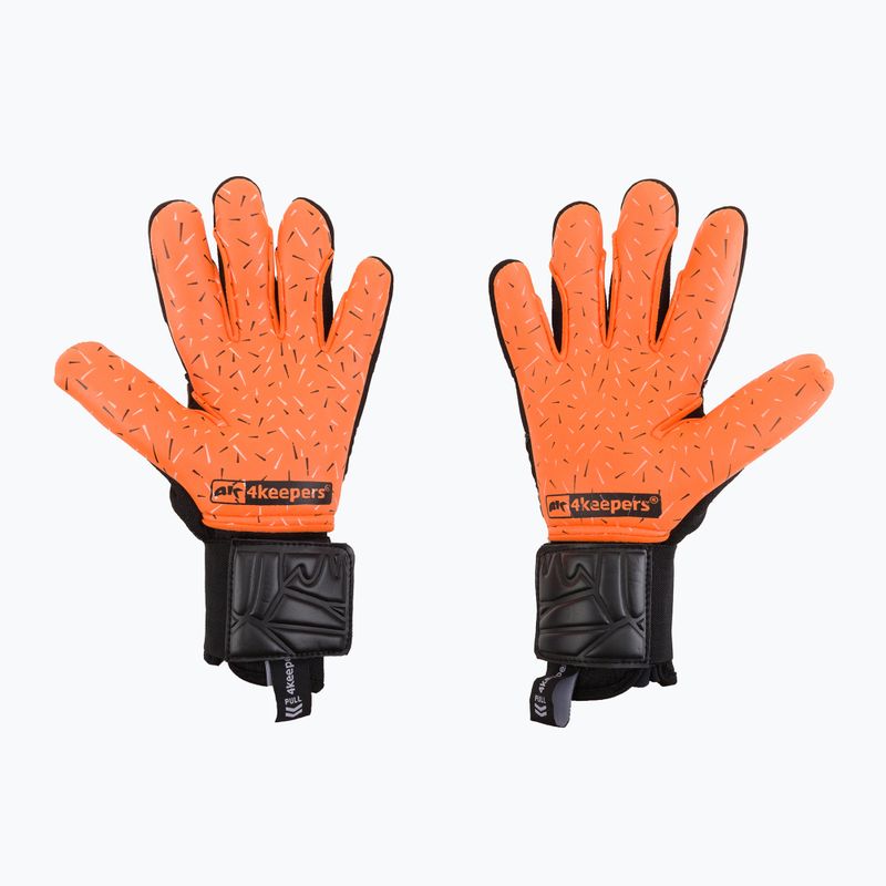 Brankářské rukavice 4Keepers Equip Flame Nc černo-oranžové EQUIPFLNC 2
