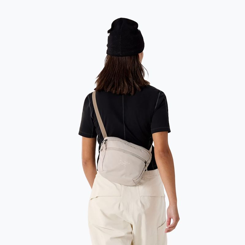 Taška Arcteryx Mantis 2 2,5 l rune 3