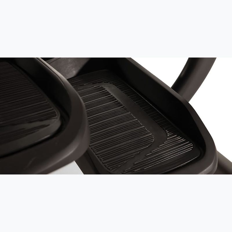 Eliptický trenažér  Matrix Fitness Elliptic E50XIR-02 black 6