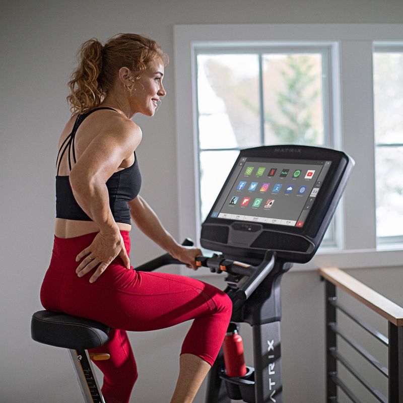 Rotoped Matrix Fitness Upright Bike + U30XIR černý MX-U30XIR 7