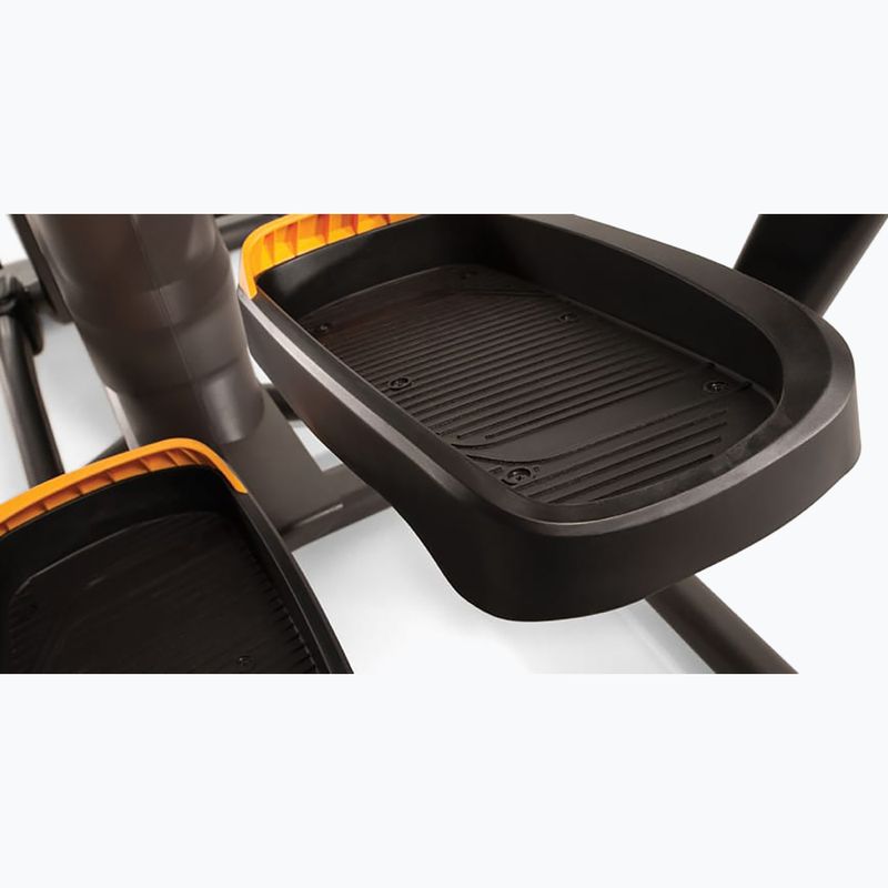 Eliptický trenažér  Matrix Fitness Ascent Trainer A30XR-04 black 5