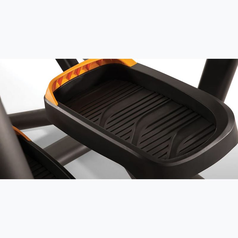 Eliptický trenažér  Matrix Fitness Ascent Trainer A50XR-04 black 5