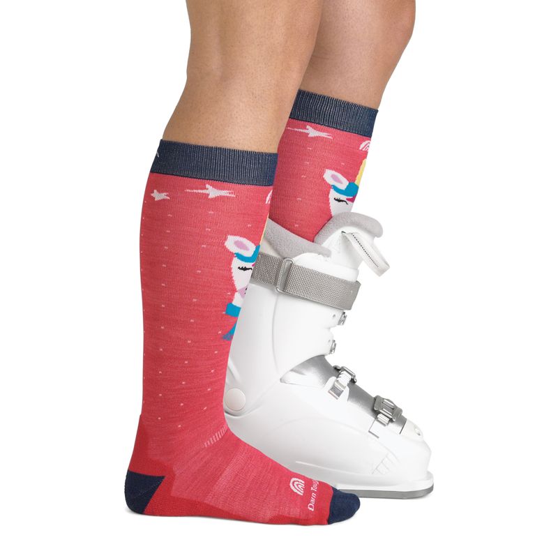 Dětské lyžařské ponožky Darn Tough Magic Mountain OTC Midweight with Cushion w/ Padded Shin raspberry 4