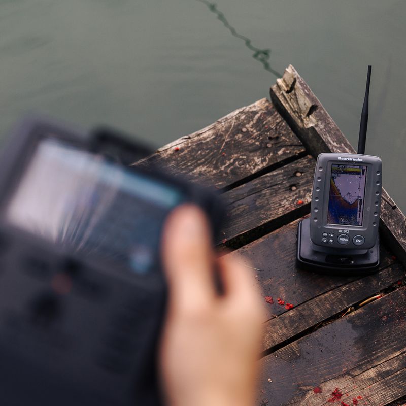 Zavážecí loďka BearCreeks iPilot40 s GPS Autopilot System + Echosonda BC202 camou IPILOT40.CAMOU 8