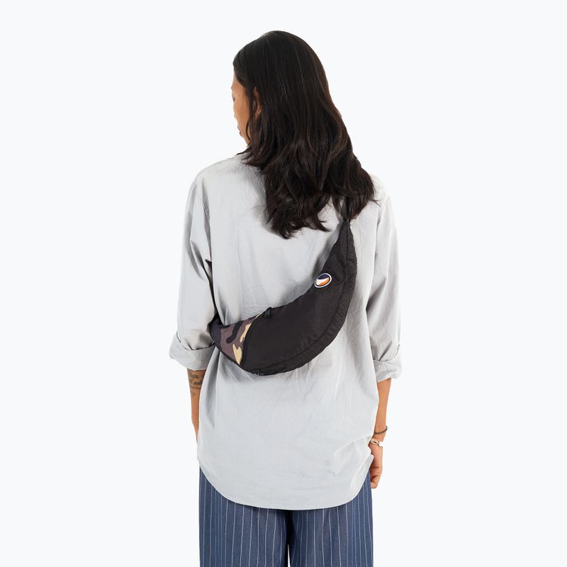 Taška Ticket To The Moon Upcycled Sling black/camo 4