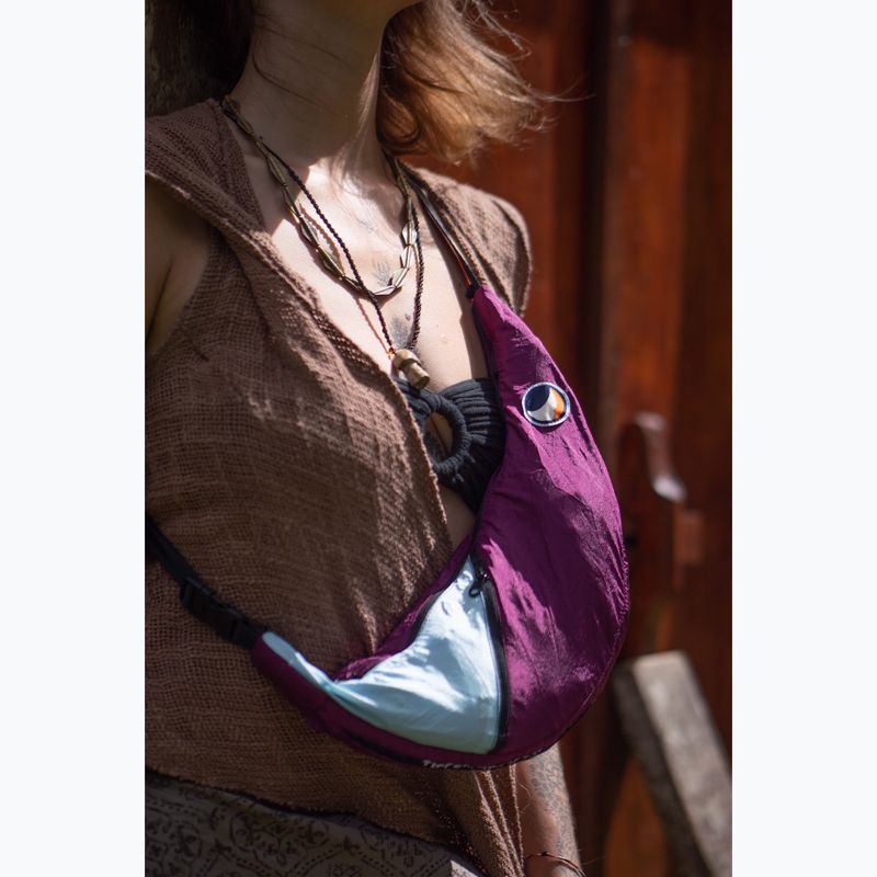 Taška Ticket To The Moon Upcycled Sling bag plum/cloud 7