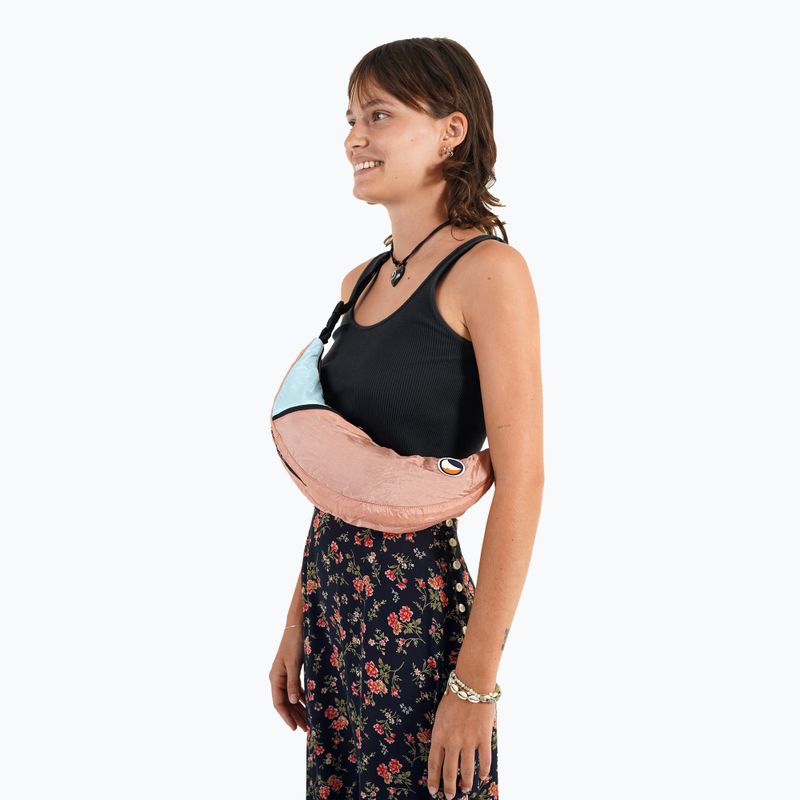 Taška Ticket To The Moon Upcycled Sling bag peach/cloud 4