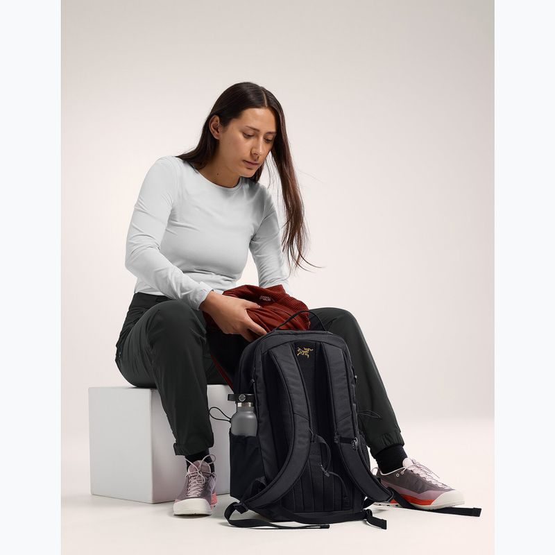 Batoh Arcteryx Mantis 16 l black 6