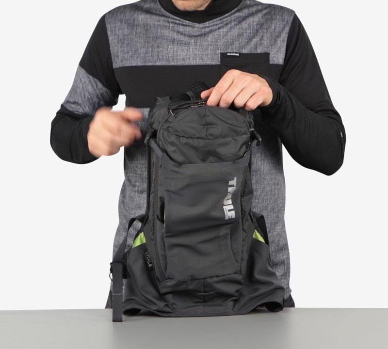 Hydratační batoh Thule Vital Dh Backpack modrý 3203642 10