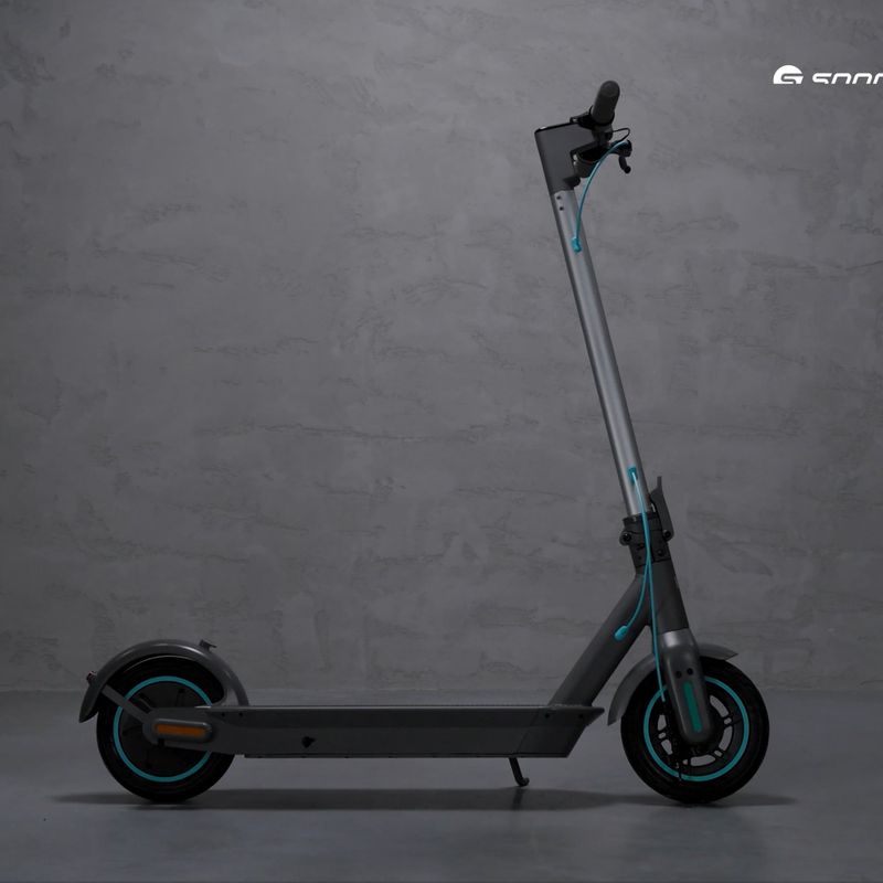 Motus Scooty 10 2022 elektrický skútr černý 21