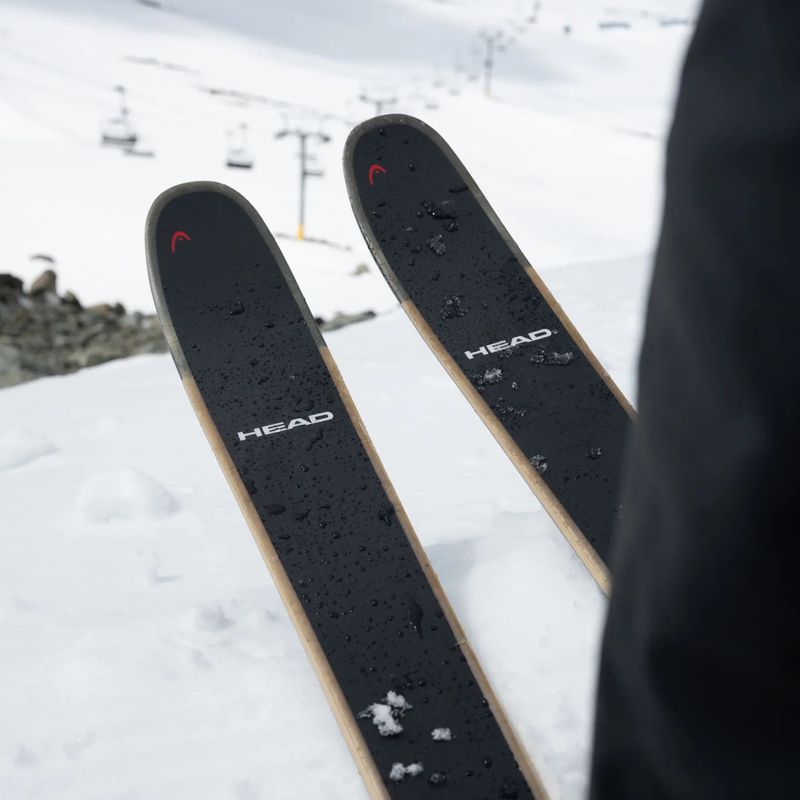 Sjezdové lyže HEAD Kore 100 Ti + vázání Attack 14 GW black/red 12