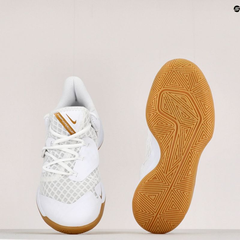Tenisky na volejbal Nike Zoom Hyperspeed Court SE bílá/zlatá 10