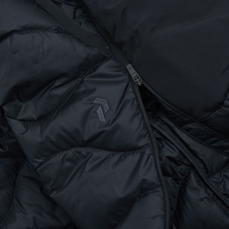 Dámské péřové šortky Peak Performance Helium Down black 4