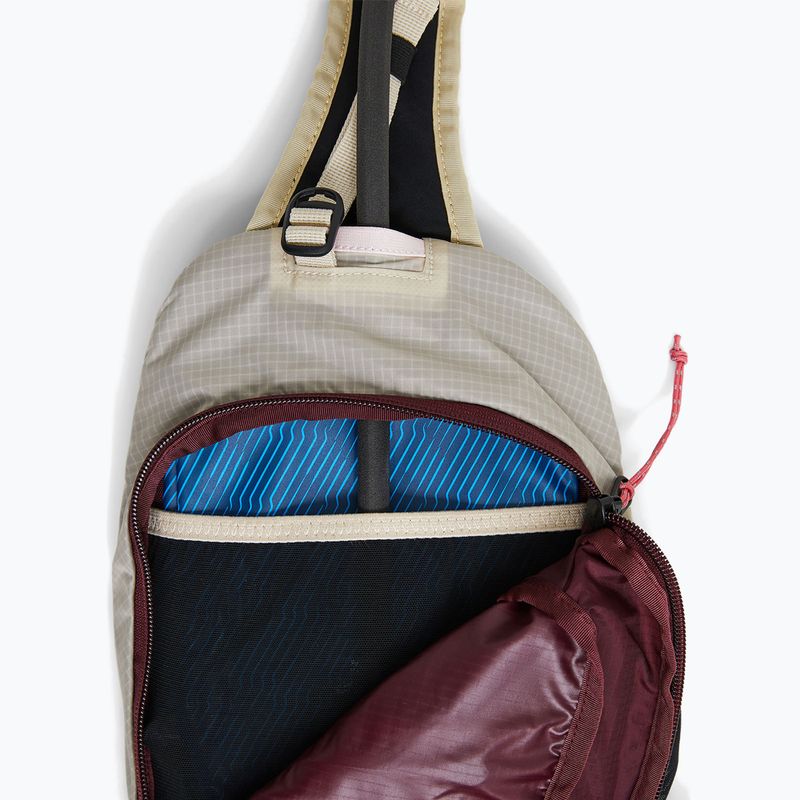 Ledvinka Peak Performance Outdoor Slingbag 4,5 l porto/sand fog 3