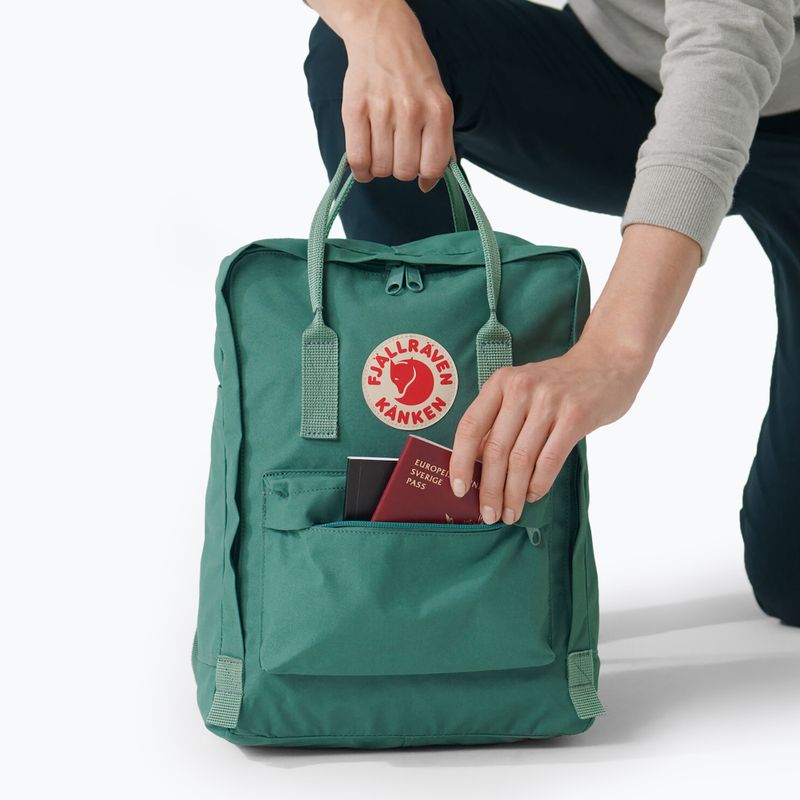 Turistický batoh  Fjällräven Kanken 16 l frost green 13