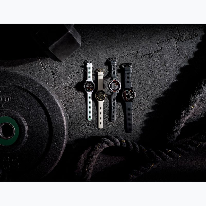 Hodinky Garmin Forerunner 265 black/light gray 7