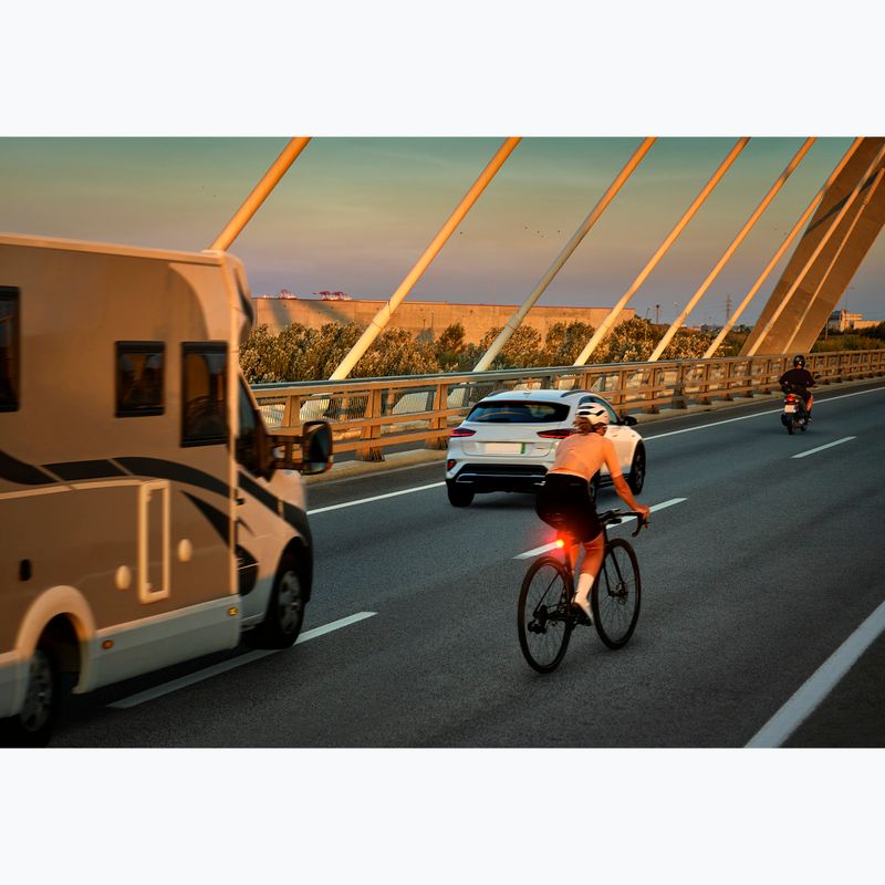 Zadní radar Garmin Varia RearVue 820 11