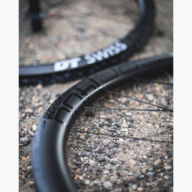 Zadní kolo DT Swiss GRC 1400 SP 700C CL 42 12/142 ASLS11 black 3