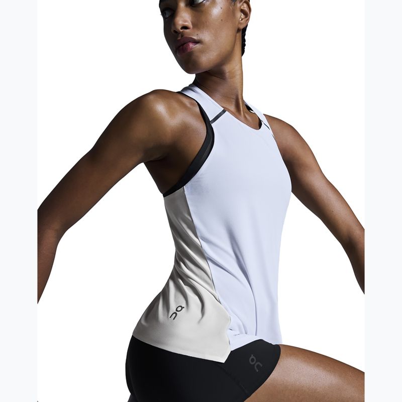 Dámské běžecké tričko On Performance Tank white/silver 5