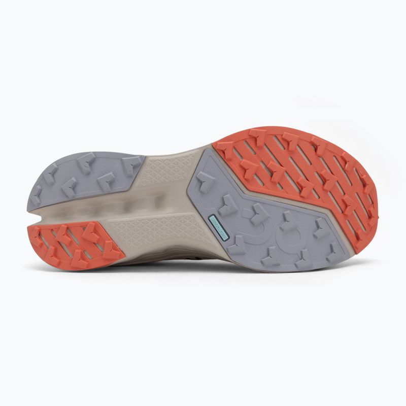 Dámské běžecké boty On Cloudsurfer Trail 2 ivory/salmon 4
