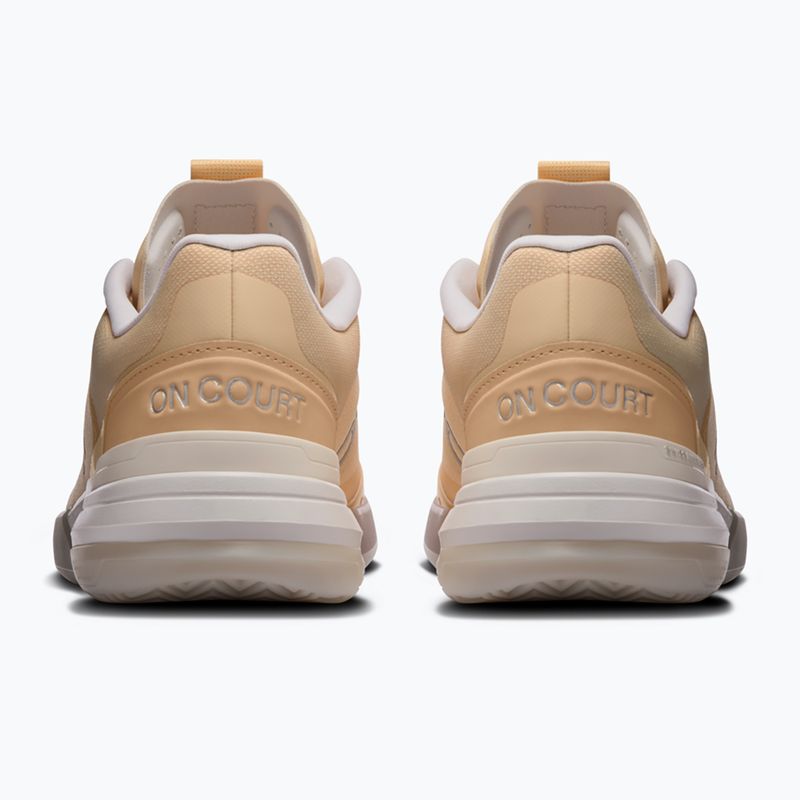 Dámské tenisové boty On Running The Roger Advantage Pro W blonde/gardenia 4