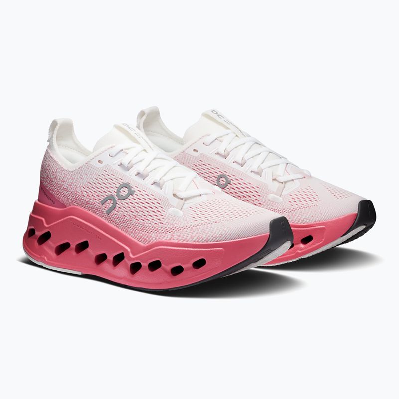 Dámské běžecké boty On Cloudsurfer Max white/camellia 3