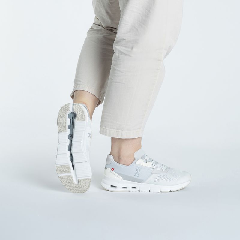 Dámské boty On Running Cloudrift undyed-white/frost 2