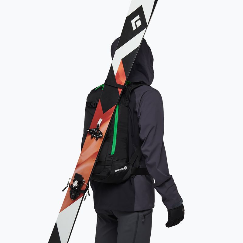 Black Diamond Dawn Patrol 15 černý batoh pro parašutisty 9