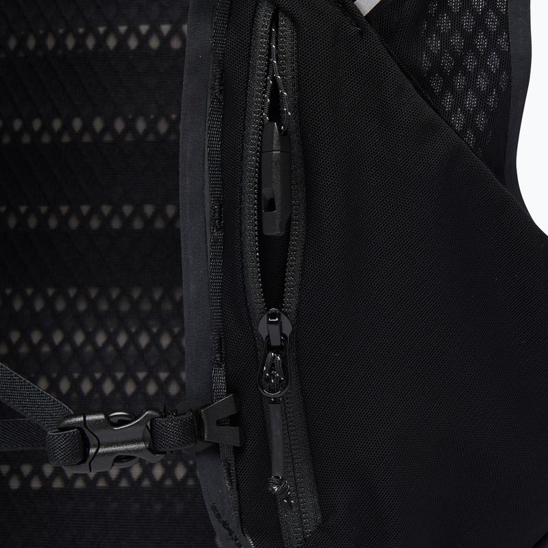 Black Diamond Distance 15 l turistický batoh černý BD6800050002MED1 4