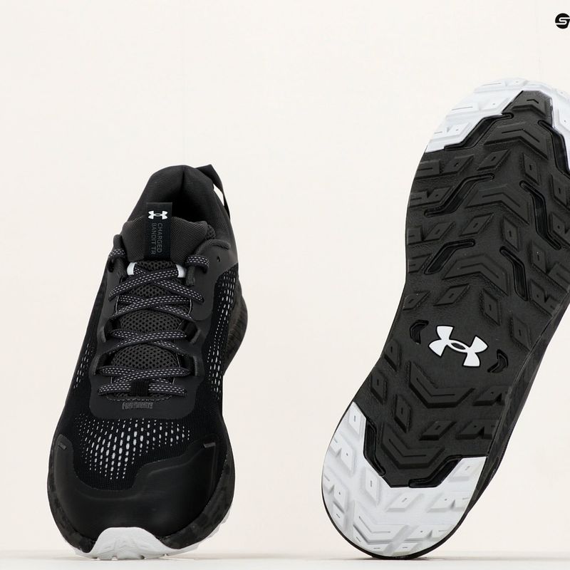 Pánské běžecké boty Under Armour Charged Bandit TR 2 black 3024186 17