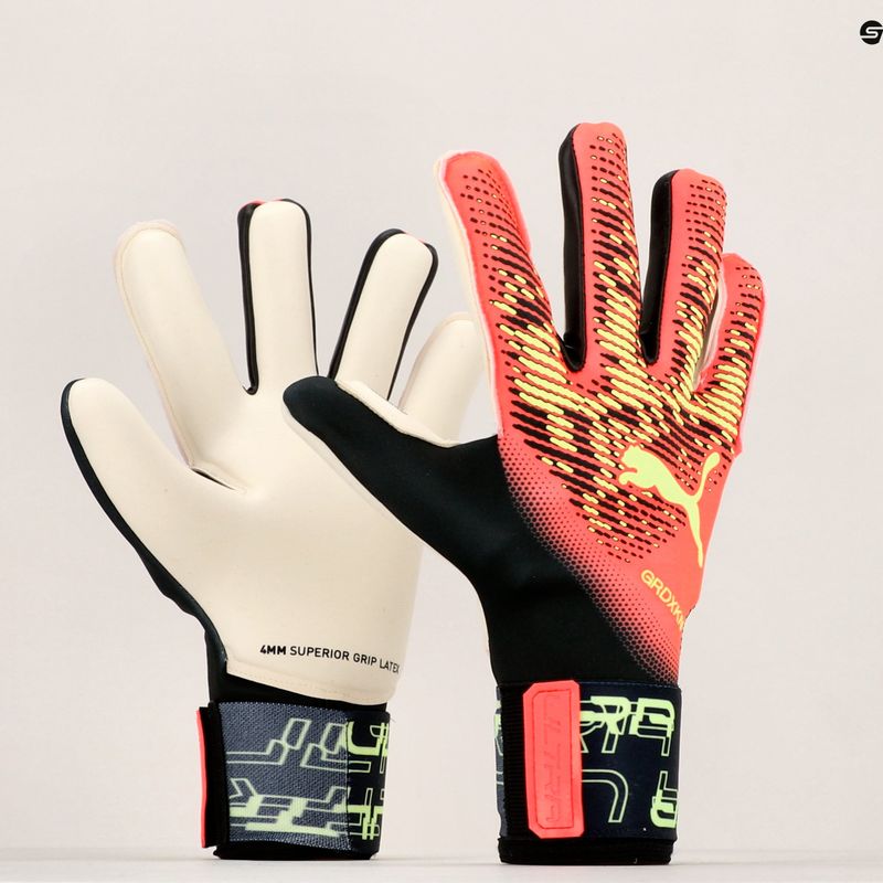 PUMA Ultra Grip 1 Hybrid brankářské rukavice červené 041827 02 7