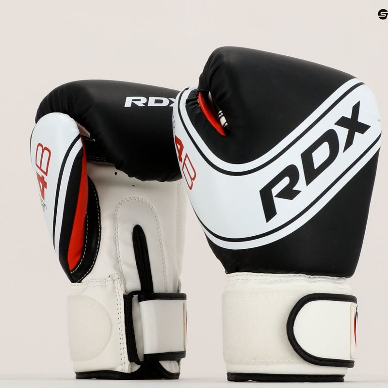 Dětské boxerské rukavice RDX černobílé JBG-4B 9