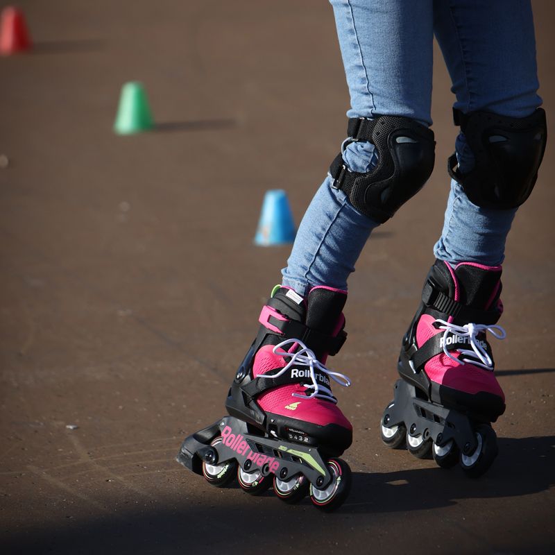 Dětské kolečkové brusle Rollerblade Microblade pink 07221900 8G9 11