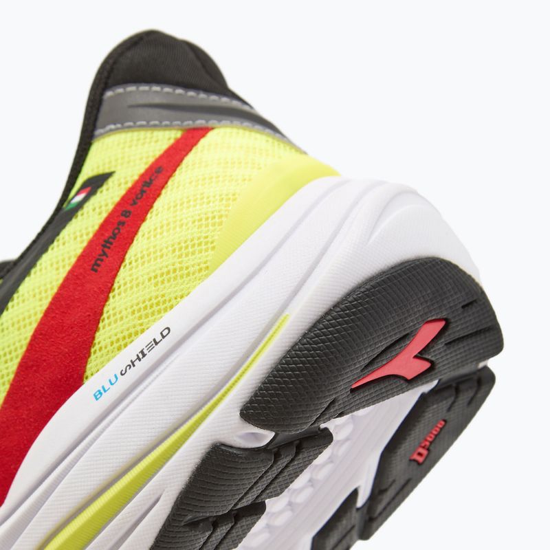 Pánská běžecká obuv Diadora Mythos Blushield 8 Vortice yellow DD-101.179087-D0273 16